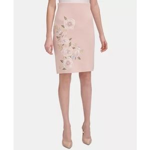 CALVIN KLEIN EMBROIDERY PENCIL SKIRT